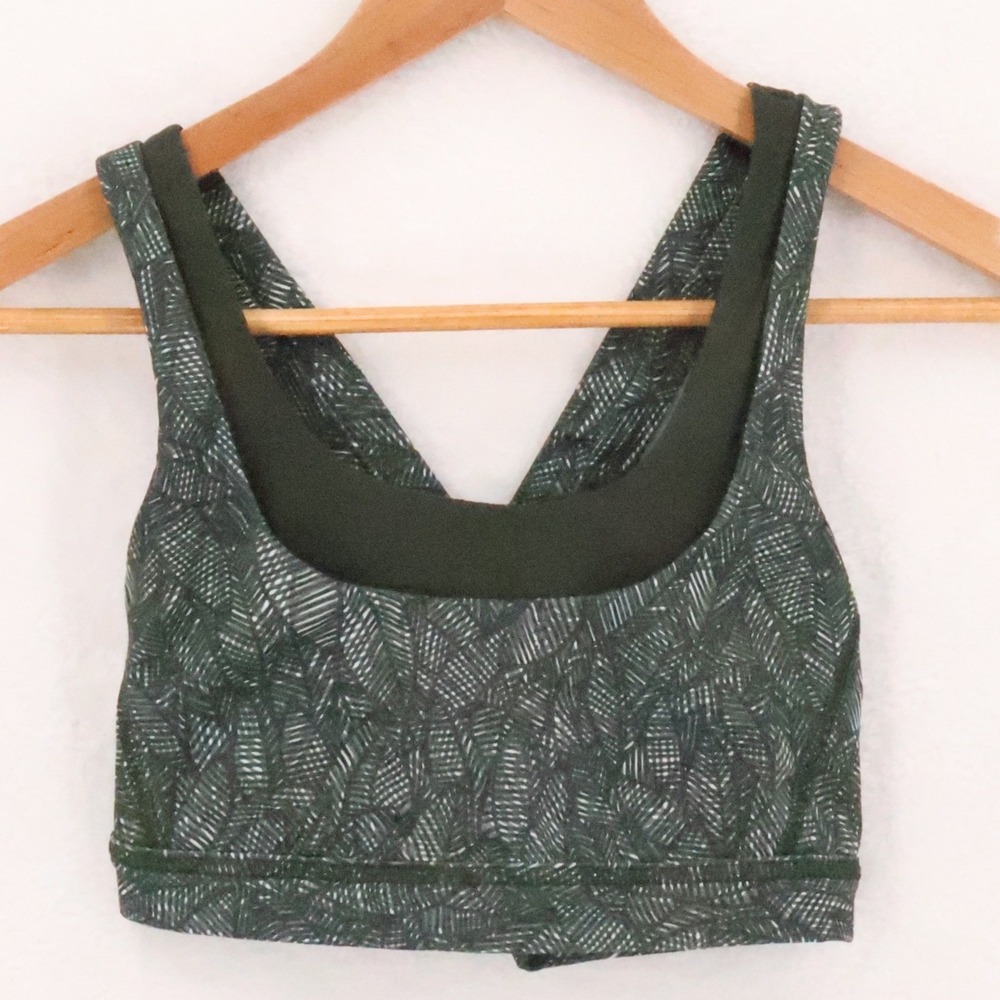 Lululemon Run Stuff Your Bra Womens Size 4 Green Stash Pockets Jazzy White Gator